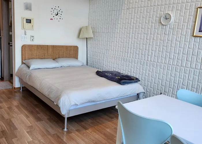 Hongdae Residence-5 1min From Hongik Uni Station Exit #1 Apartamento Seúl